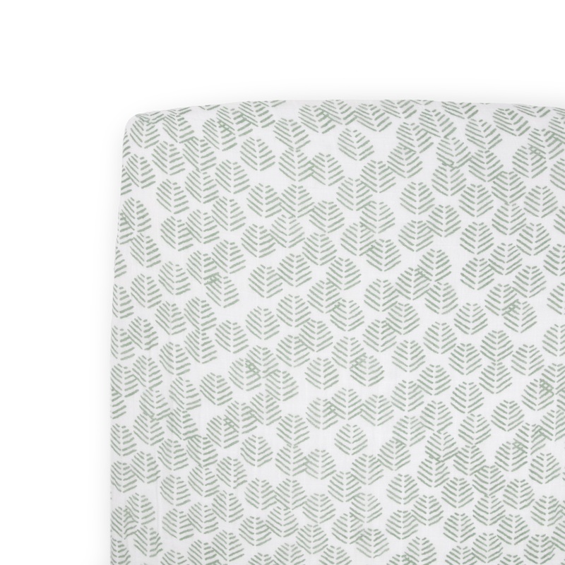 Cotton Muslin Crib Sheet – Leaf Motif