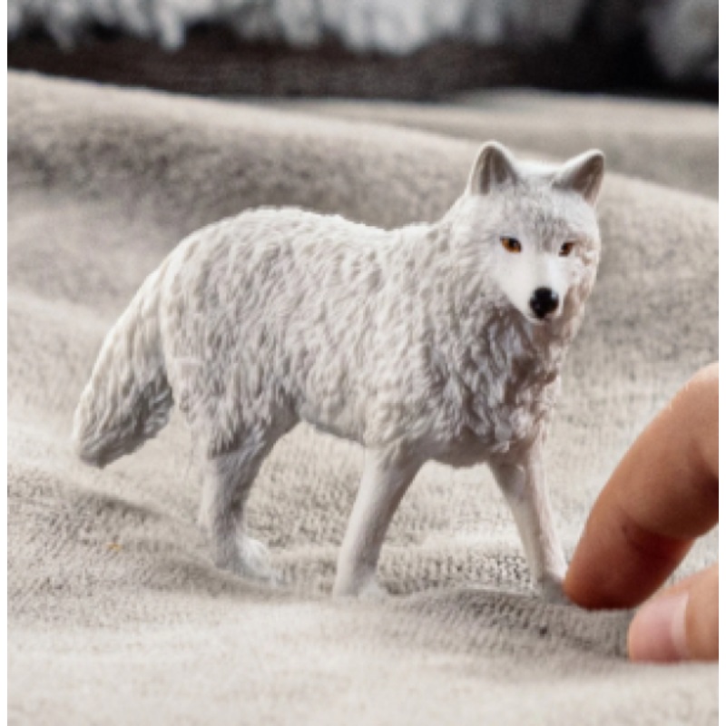 ARCTIC WOLF